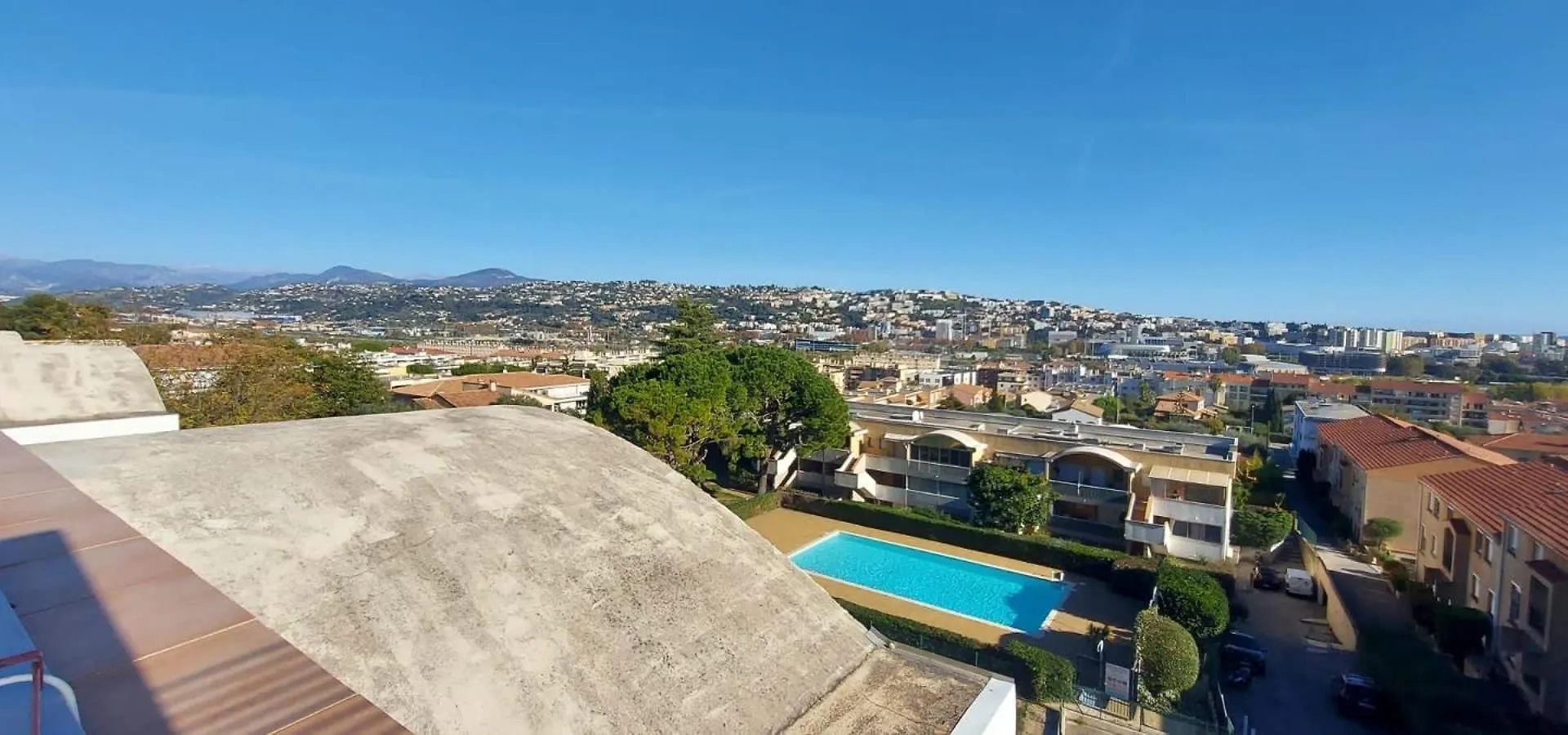 T2 Vue Mer, Terrasse Sud, Climatisation, Piscine Saint-Laurent-du-Var 0*,  France