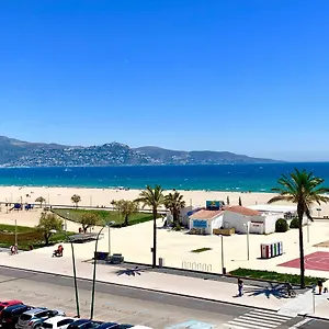 https://edifici-valeria.catalonia-hotels.com